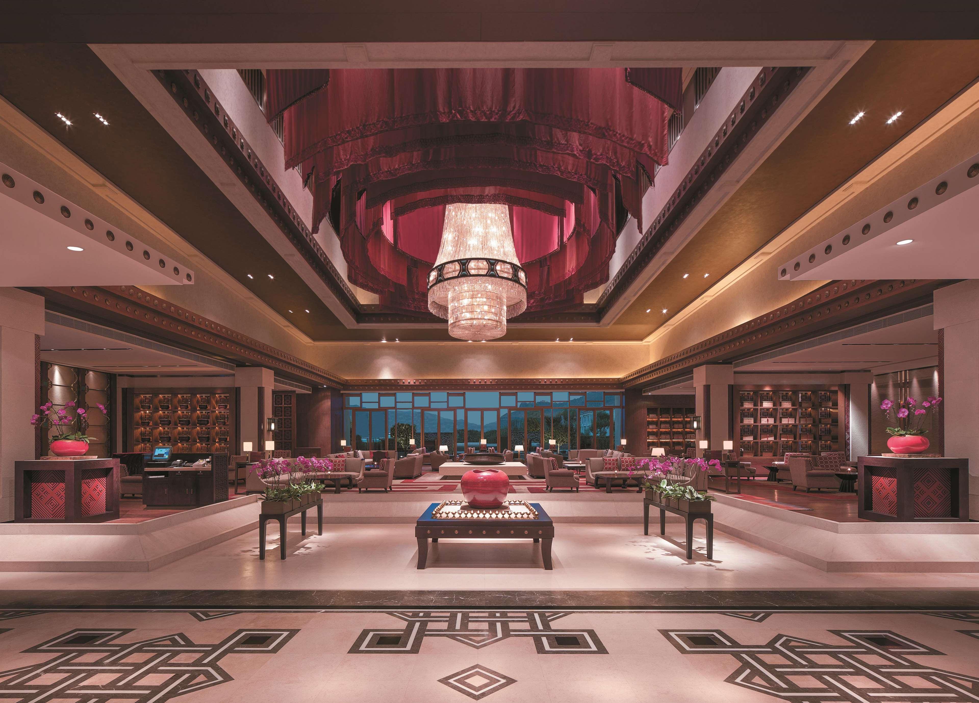 Shangri-La Lhasa Luaran gambar